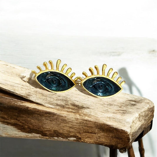 The eye earrings