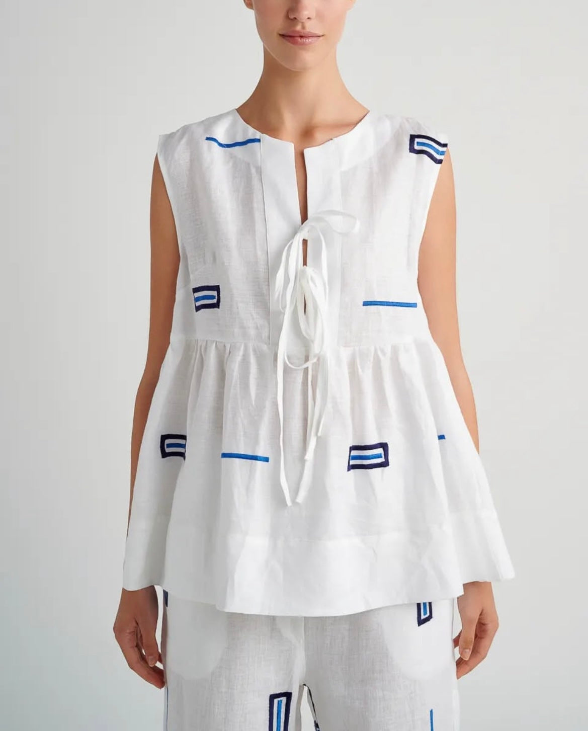 Embroidered Linen Set